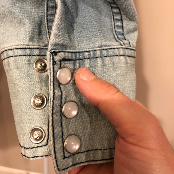 Chambray snap button shirt - Picture 6 of 7